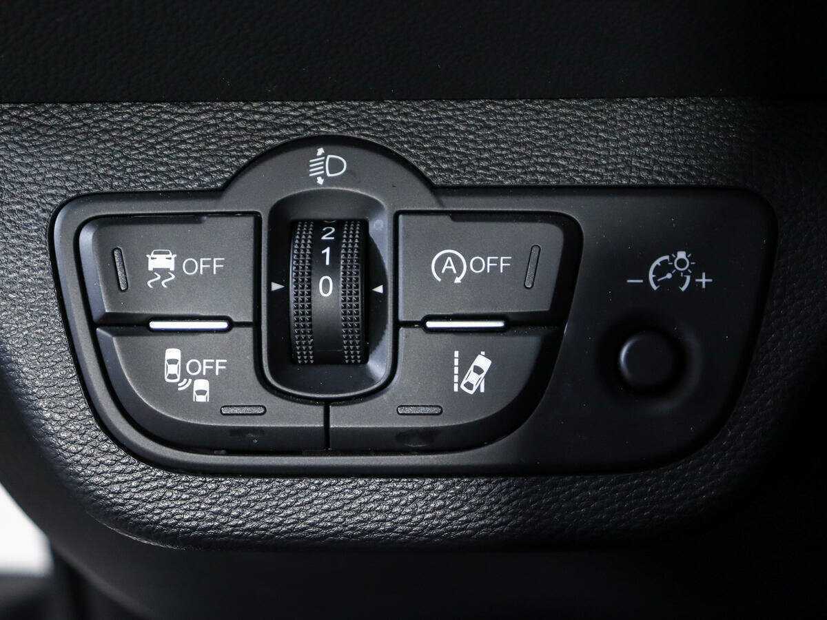 Hongqi H5, 2022 Фото №20