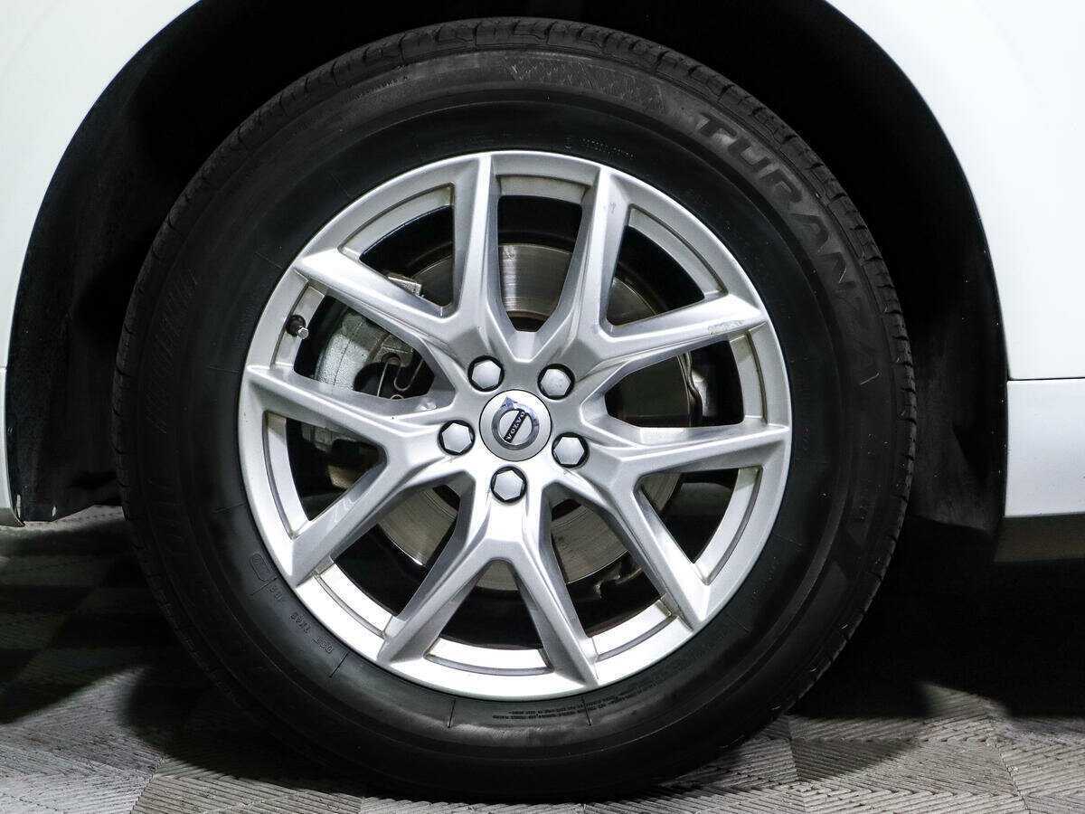 Volvo XC60, 2020 Фото №22