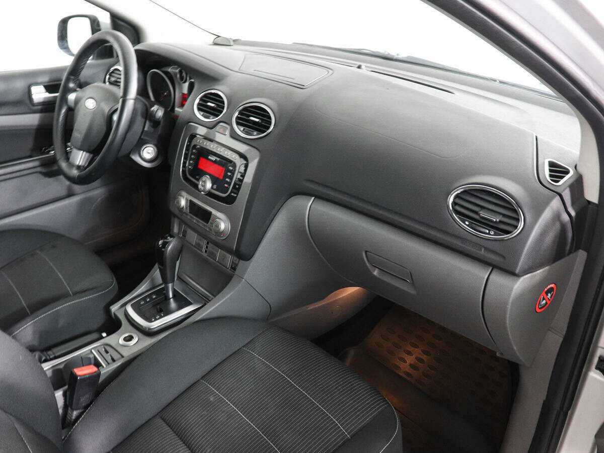 Ford Focus, 2010 Фото №10