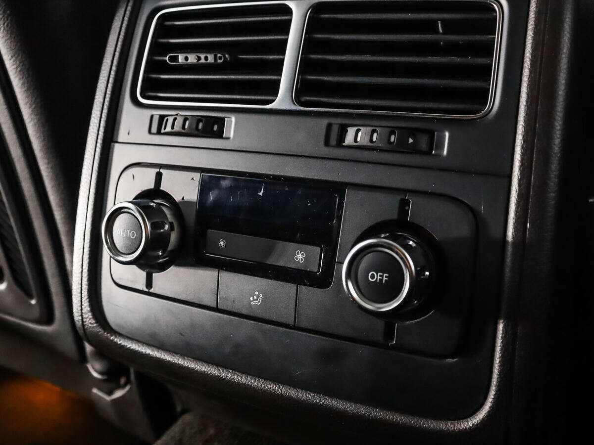 Volkswagen Touareg, 2010 Фото №13