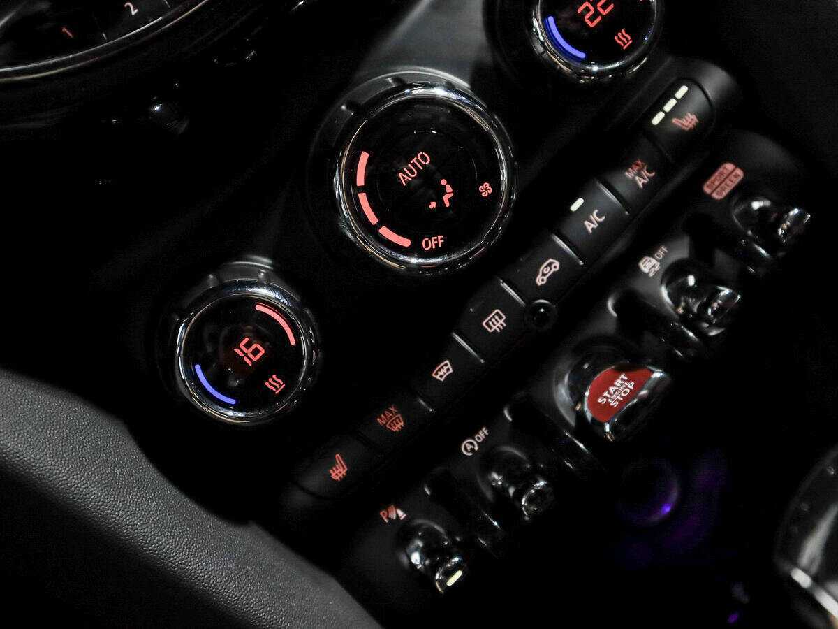 Mini Hatch JCW John Cooper Works, 2018 Фото №15