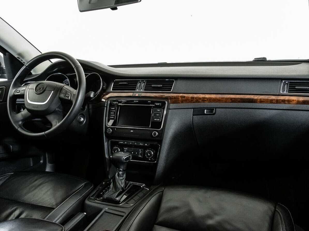 Skoda Superb DSG, 2011 Фото №7