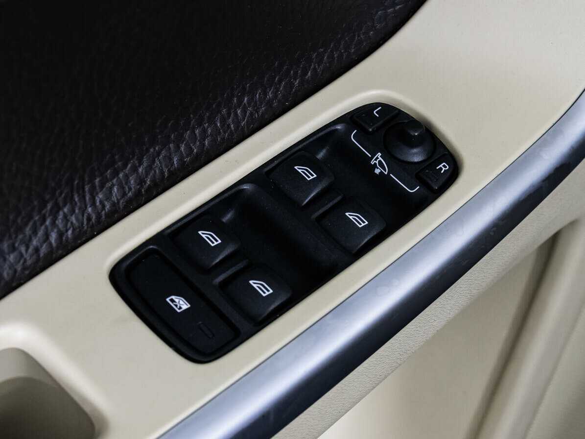 Volvo XC60, 2011 Фото №12