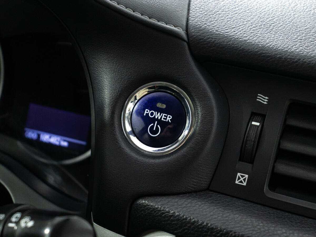 Lexus CT 200h, 2011 Фото №17