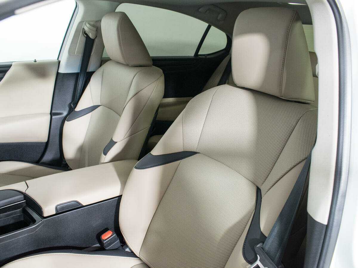 Lexus ES 250, 2019 Фото №15