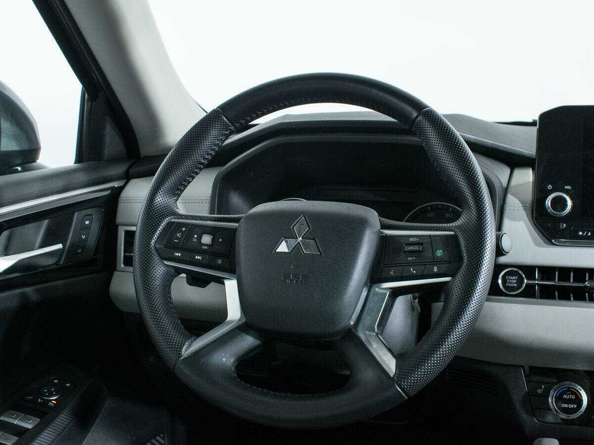 Mitsubishi Outlander, 2022 Фото №14