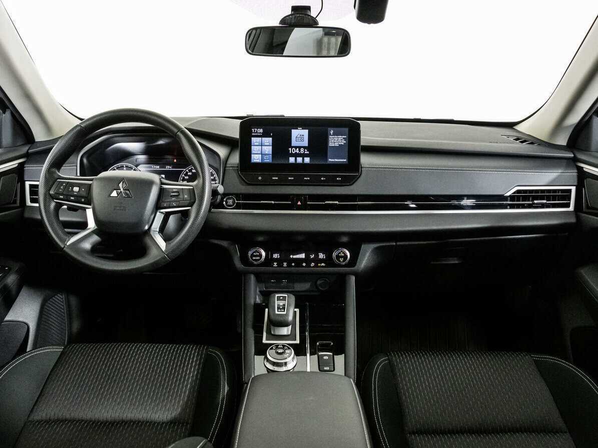 Mitsubishi Outlander, 2023 - 3 375 км. | Фото №8