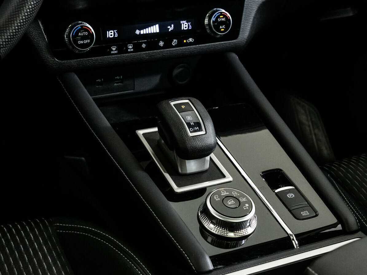 Mitsubishi Outlander, 2023 Фото №10