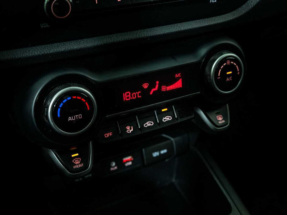 Kia Rio X-Line, 2017 Фото №15