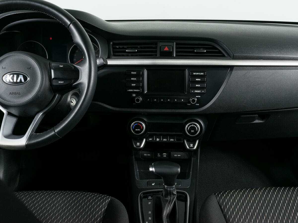 Kia Rio X-Line, 2020 Фото №8