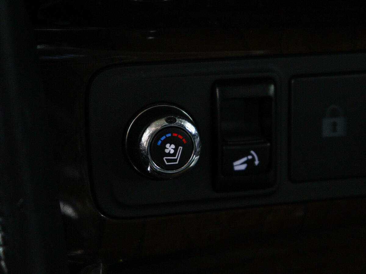 Infiniti QX80, 2018 Фото №29