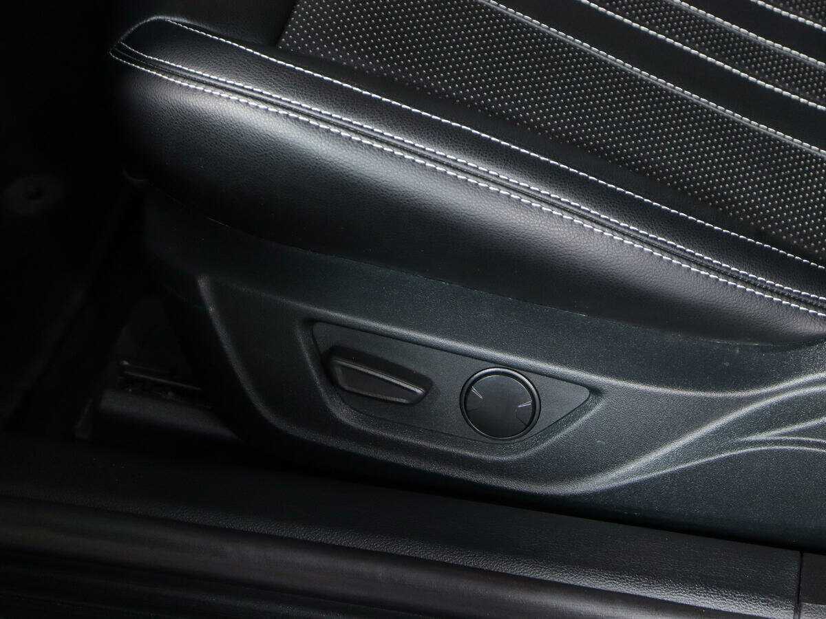 Ford Mustang, 2022 Фото №19