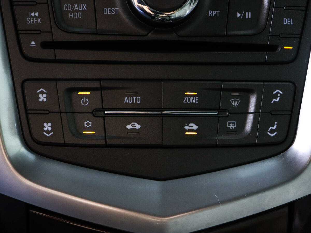 Cadillac SRX, 2011 Фото №13