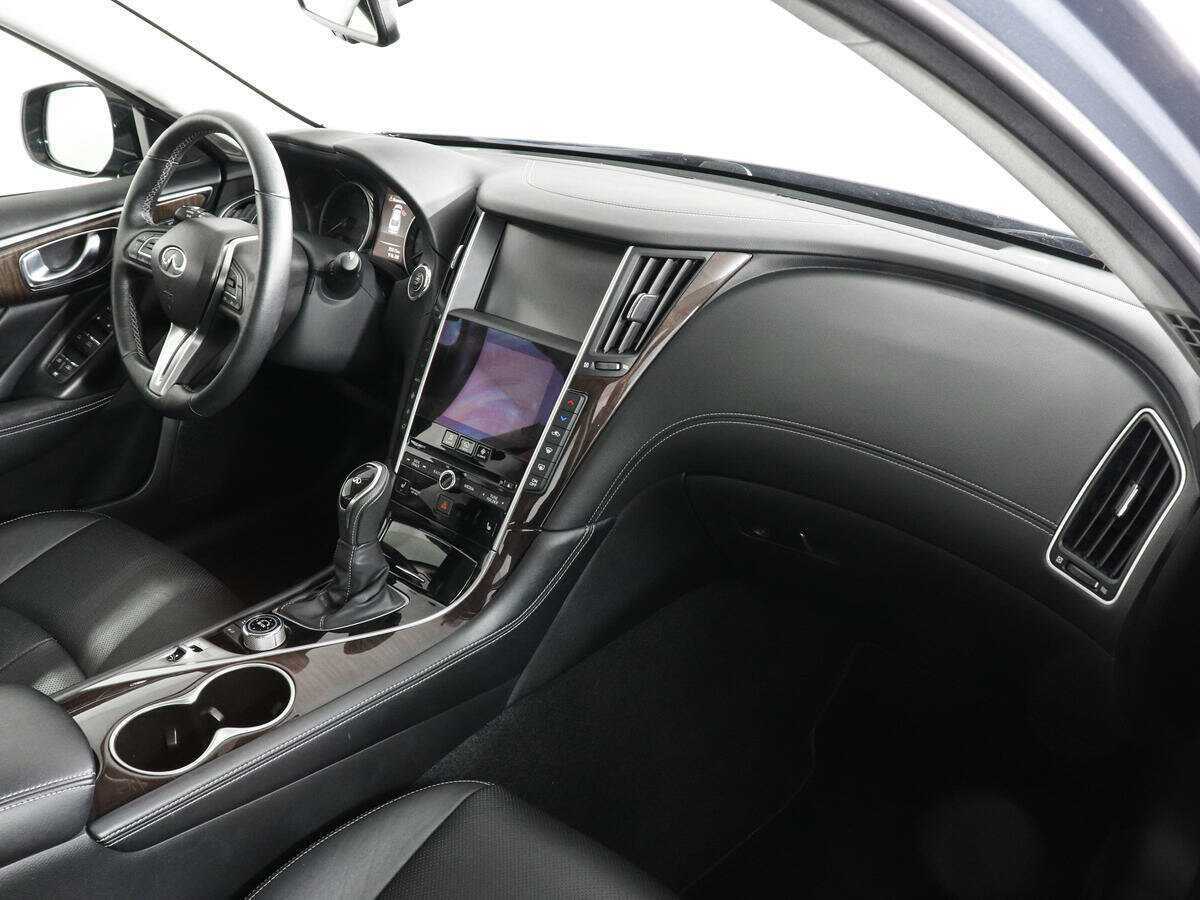 Infiniti Q50, 2017 Фото №10