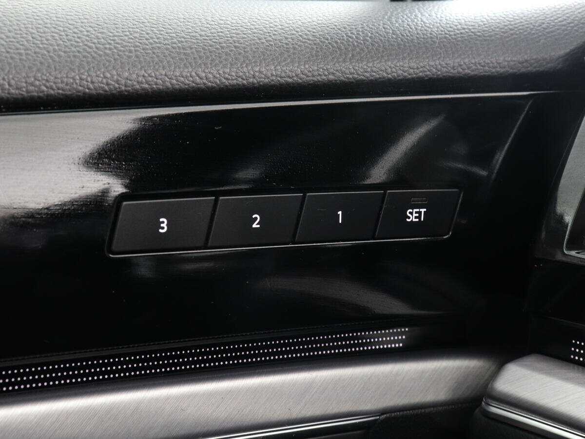 Volkswagen Touareg, 2020 Фото №13