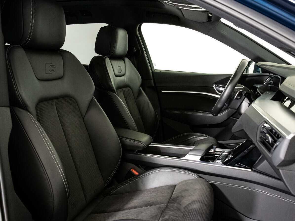 Audi e-tron 55, 2019 Фото №18