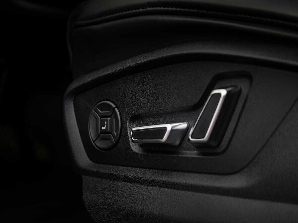 Audi Q8 55 TFSI, 2019 Фото №17