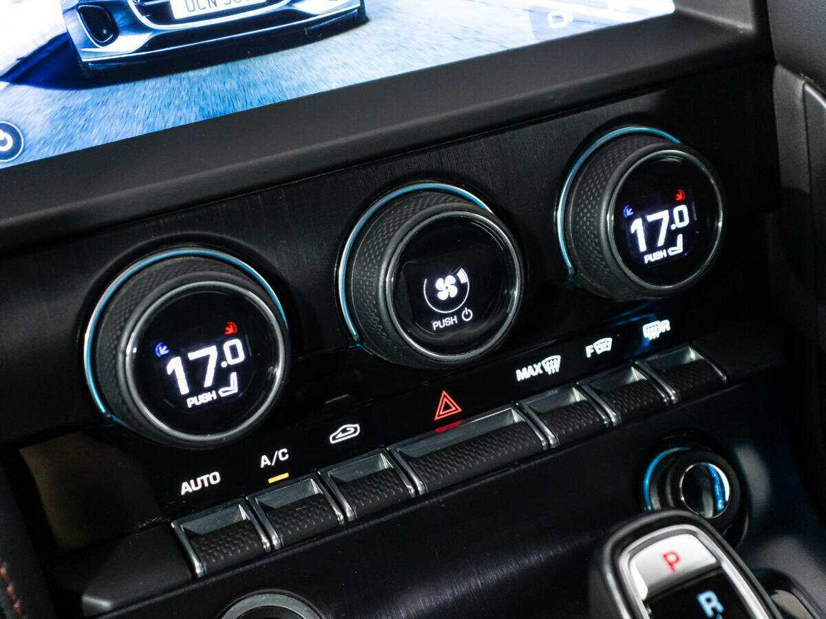 Jaguar F-Type, 2019 Фото №16