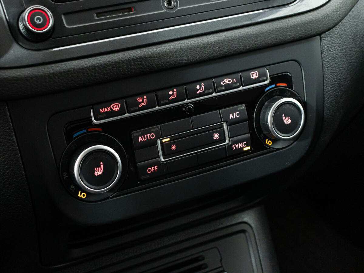 Volkswagen Tiguan, 2013 Фото №15