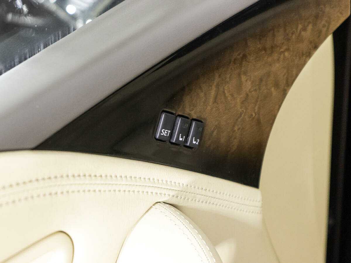 Infiniti QX80, 2014 Фото №21