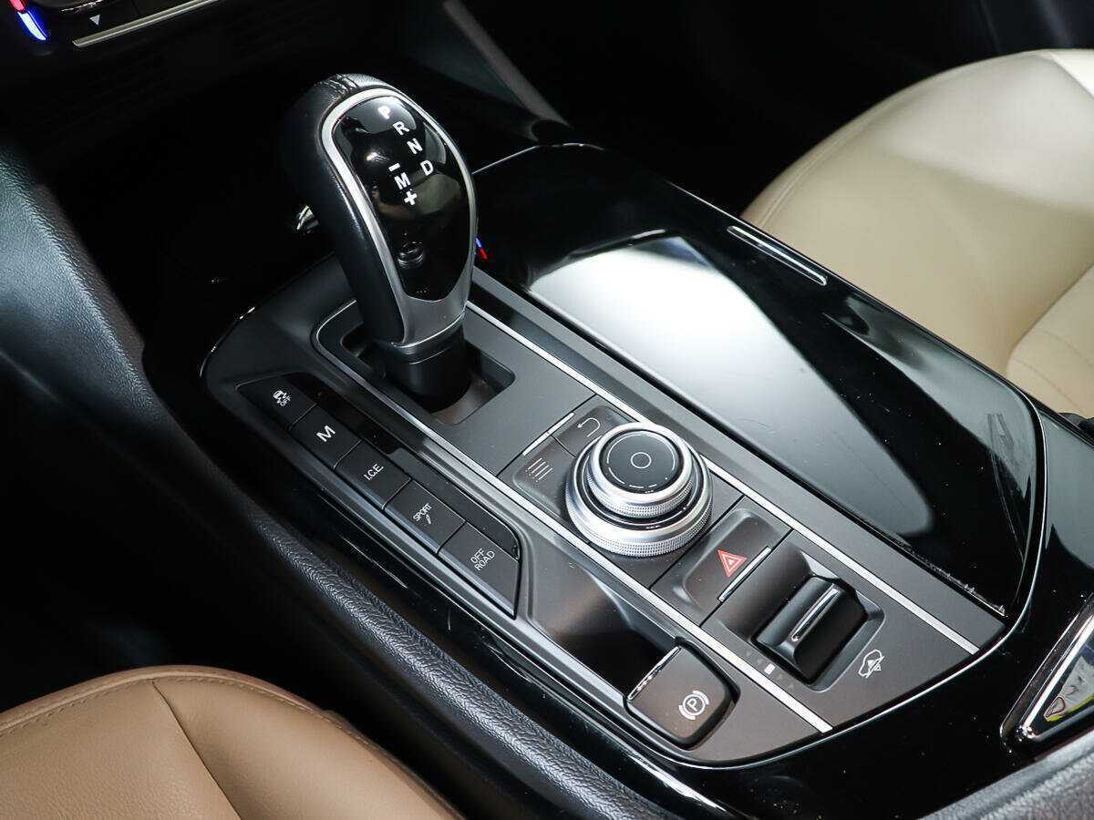 Maserati Levante, 2018 Фото №15