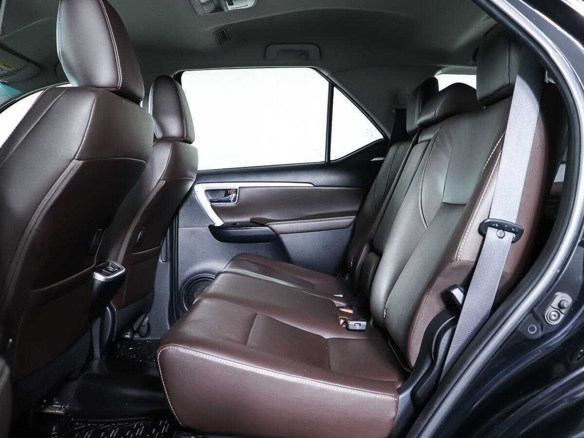 Toyota Fortuner, 2018 - 146 923 км. | Фото №8
