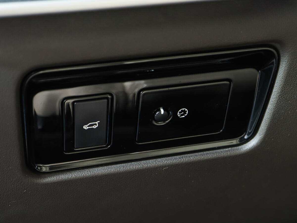 Jaguar F-Pace, 2017 Фото №15