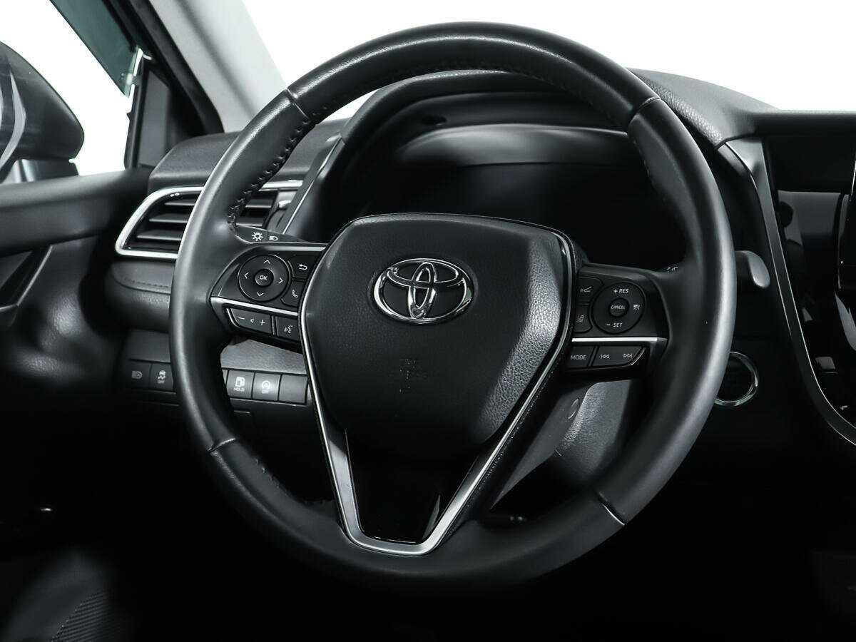 Toyota Camry, 2022 Фото №14