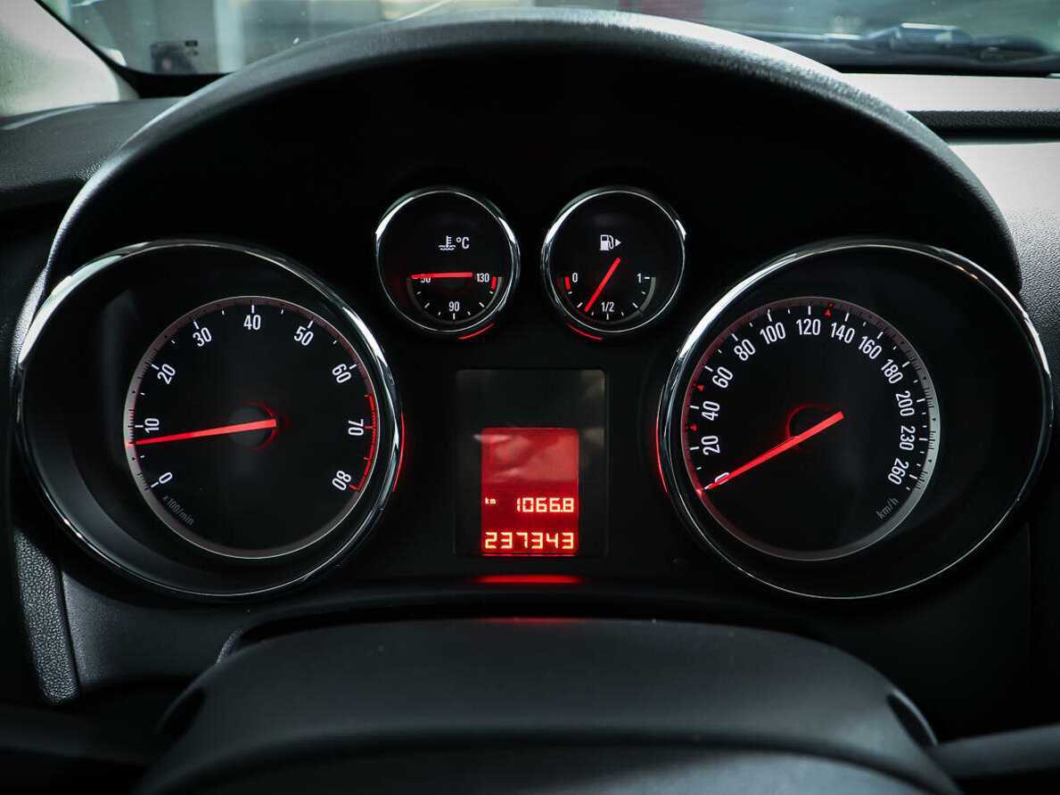 Opel Astra, 2011 Фото №14