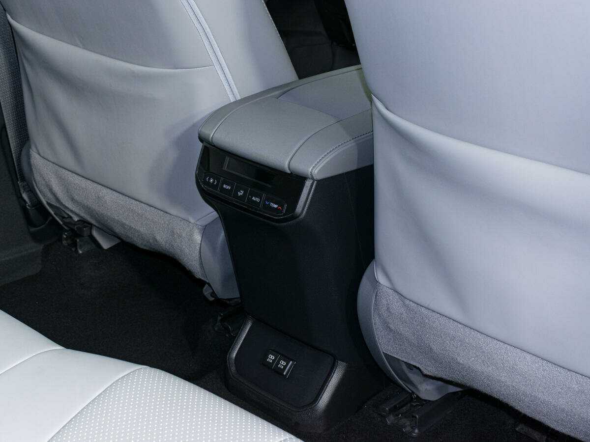 Toyota Highlander, 2020 Фото №15