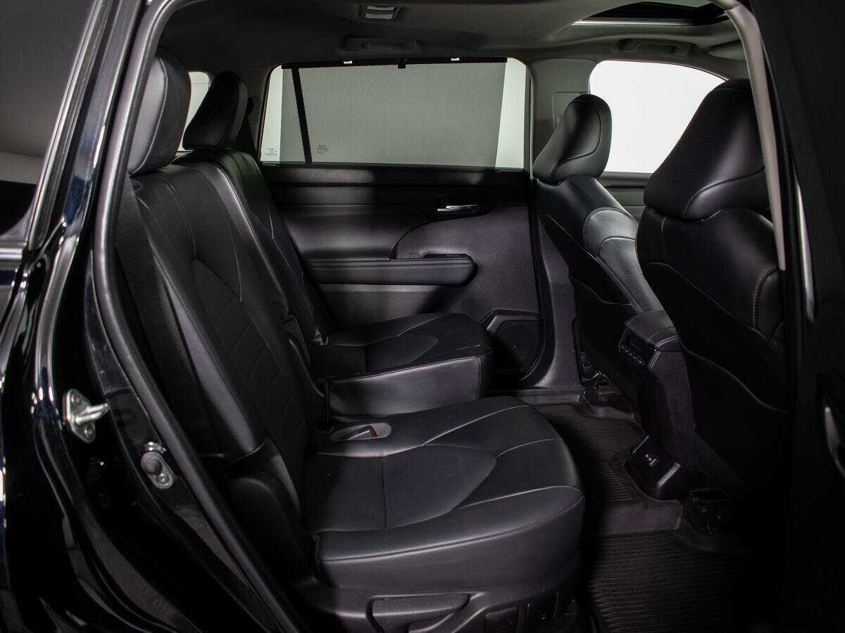 Toyota Highlander, 2021 - 29 128 км. | Фото №7
