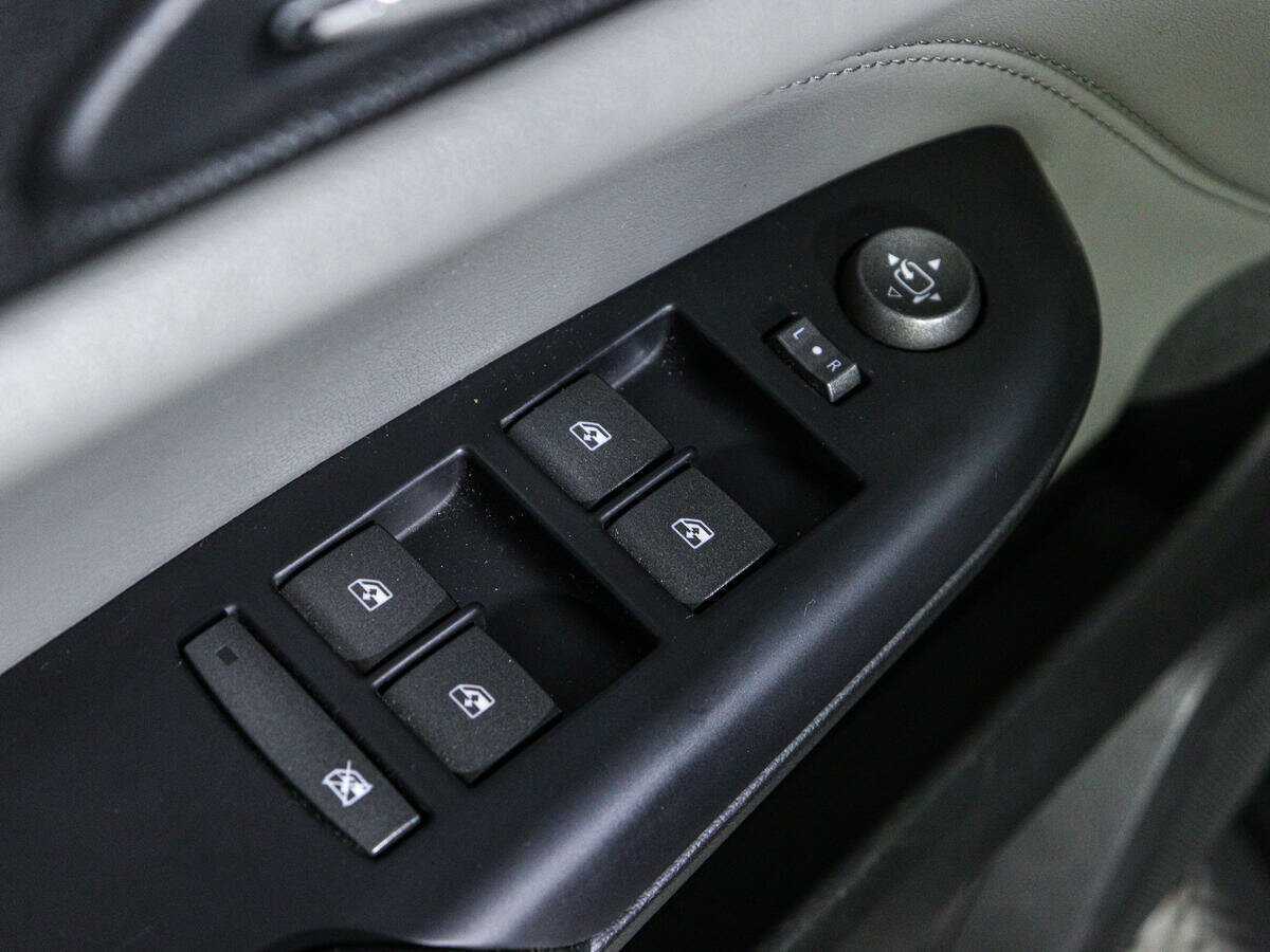 Cadillac SRX, 2011 Фото №17