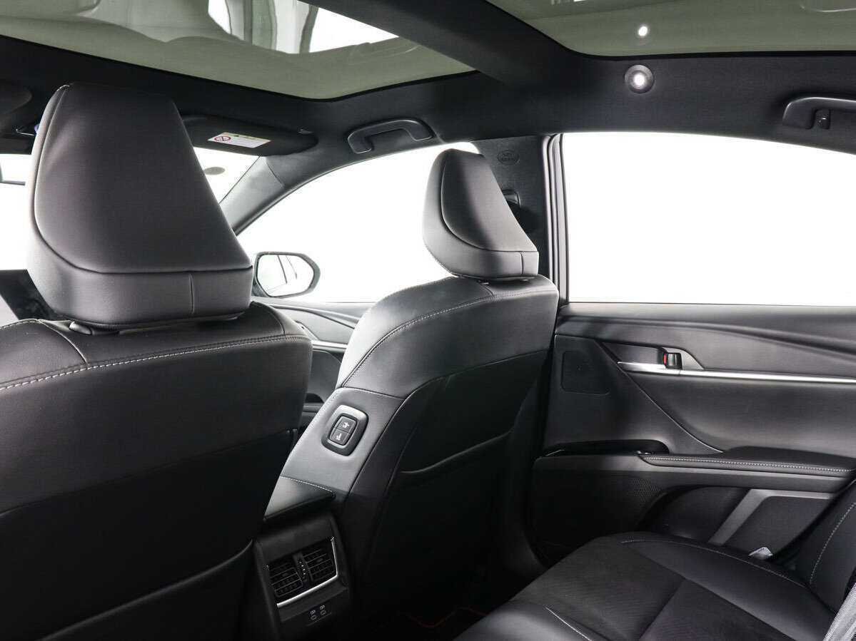 Toyota Camry, 2024 Фото №12