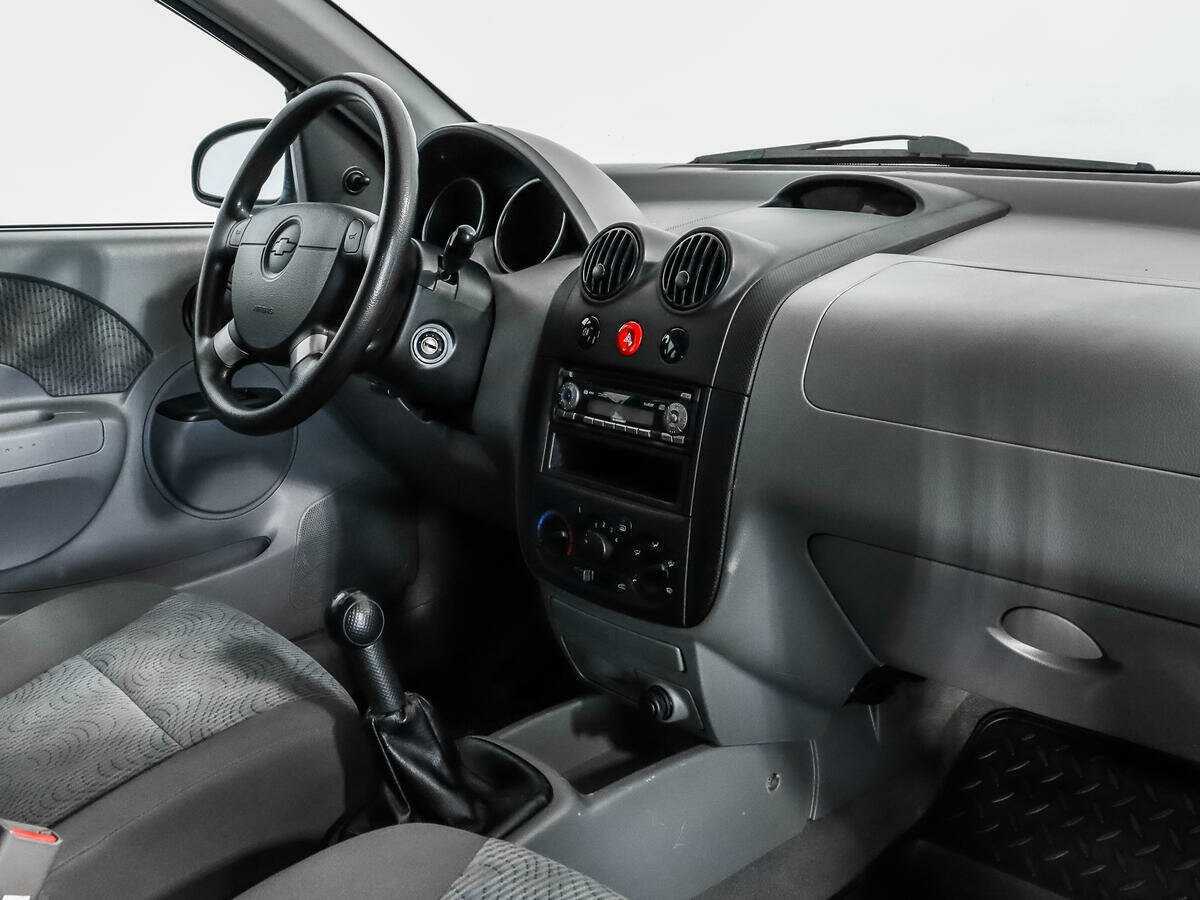 Chevrolet Aveo, 2004 Фото №11