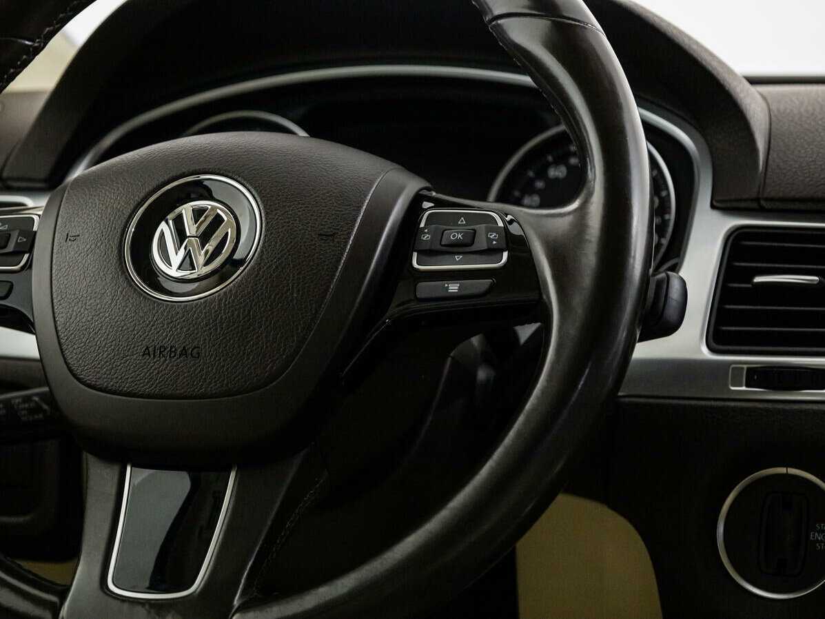 Volkswagen Touareg, 2011 Фото №15