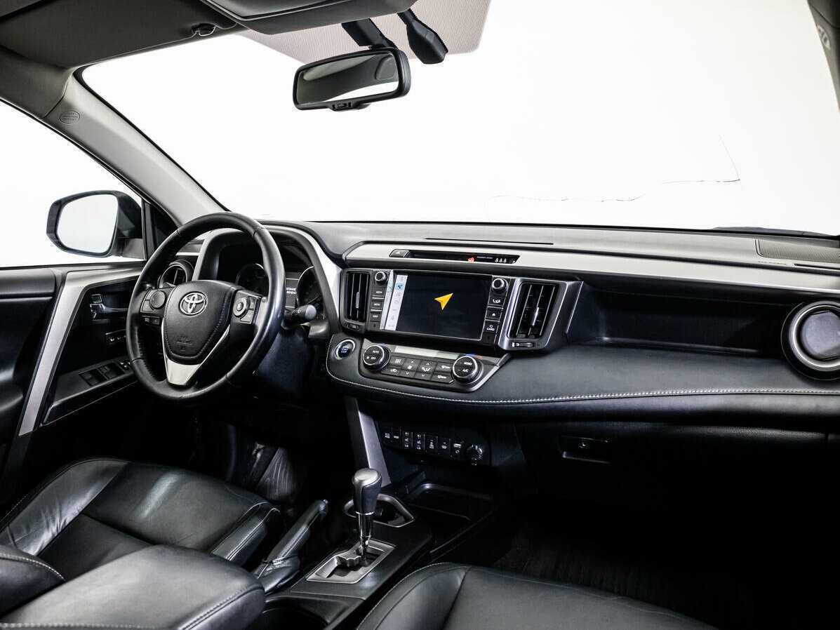 Toyota RAV4, 2018 - 130 771 км. | Фото №7