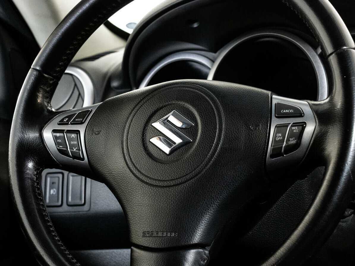 Suzuki Grand Vitara, 2010 Фото №10