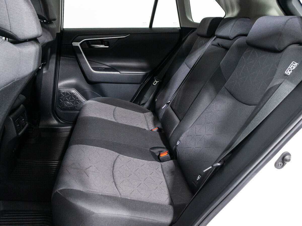 Toyota RAV4, 2022 Фото №10