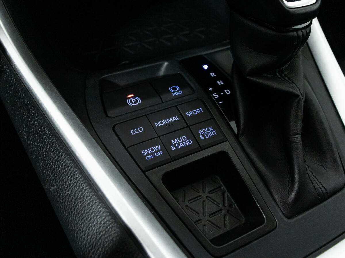 Toyota RAV4, 2022 Фото №18