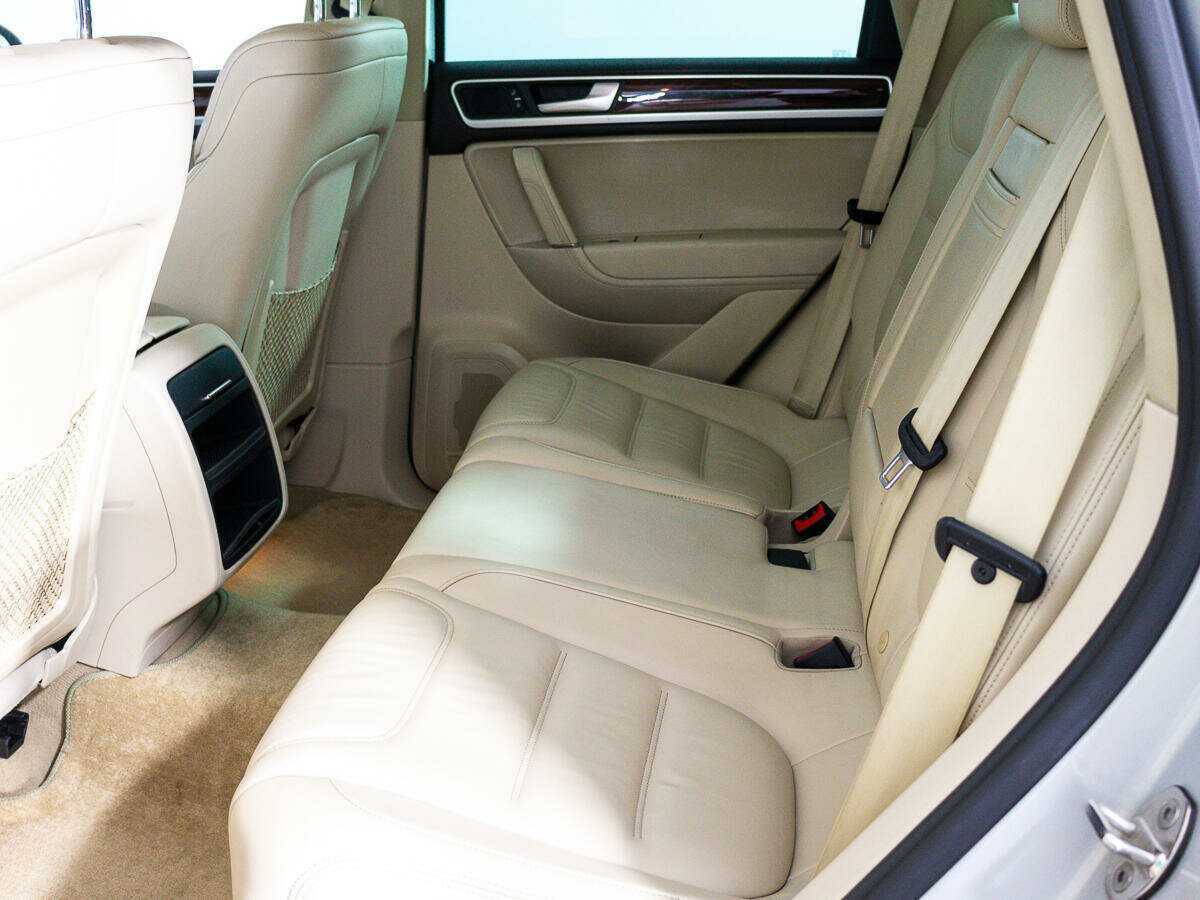 Volkswagen Touareg, 2011 Фото №11