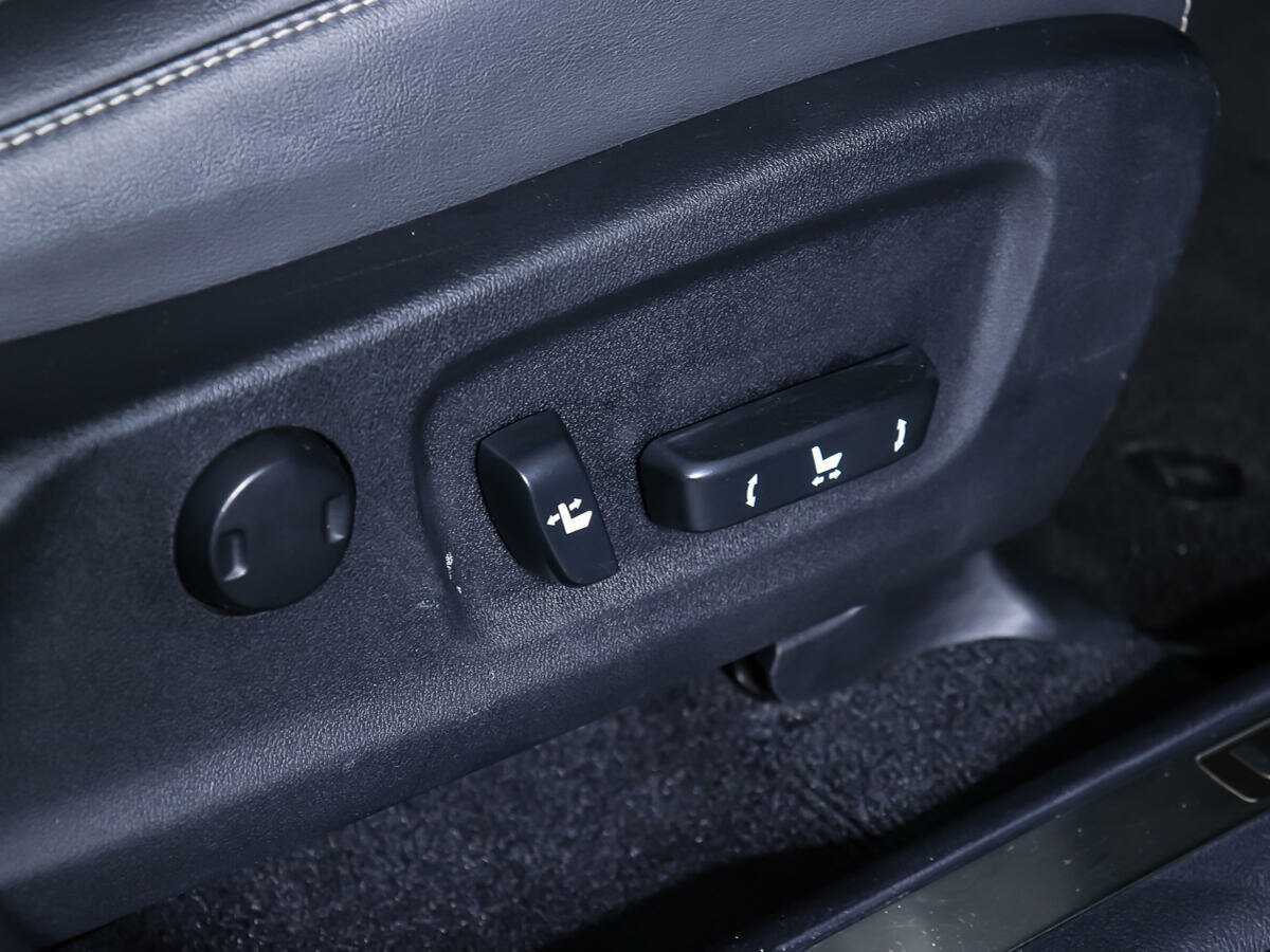 Lexus RX 200t, 2016 Фото №15