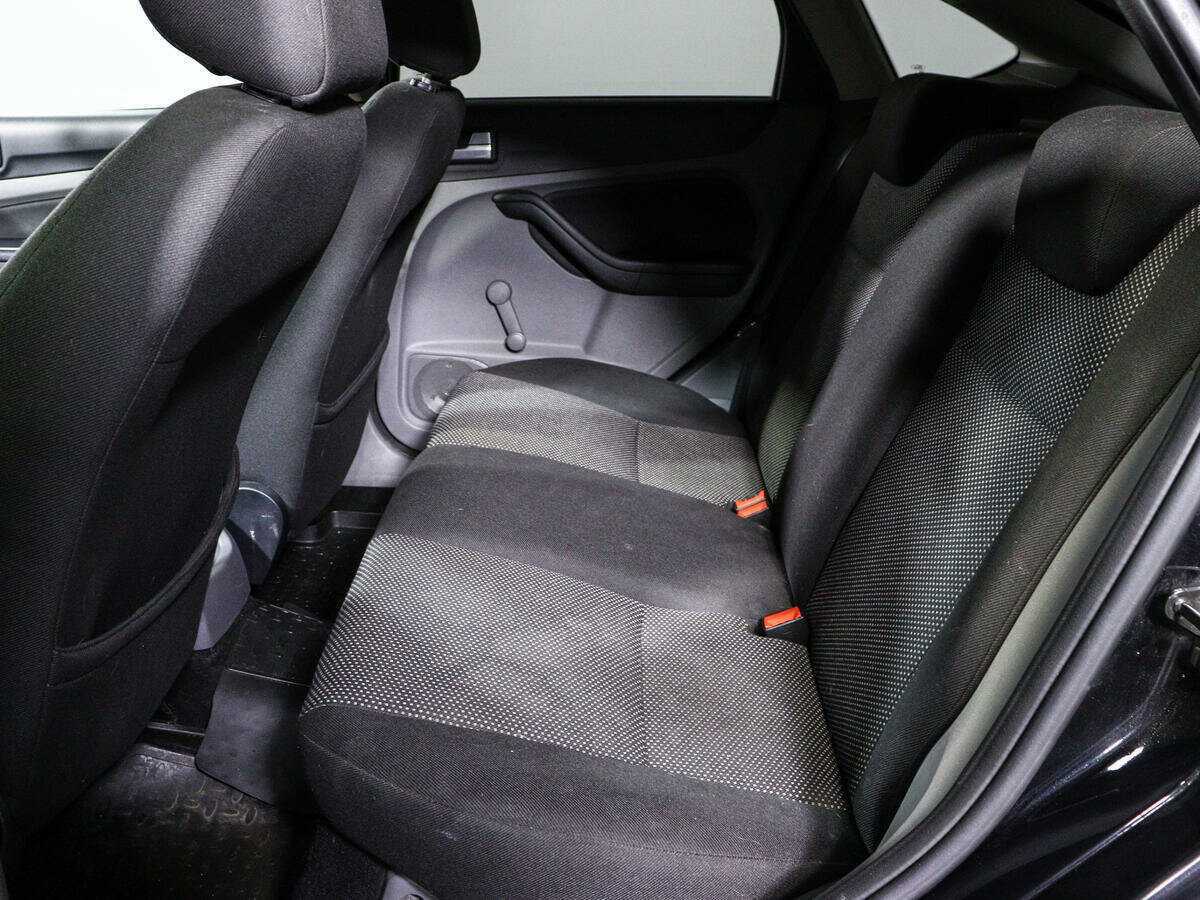 Ford Focus, 2011 Фото №8