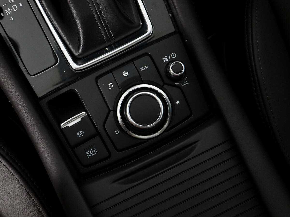 Mazda CX-4, 2023 Фото №9