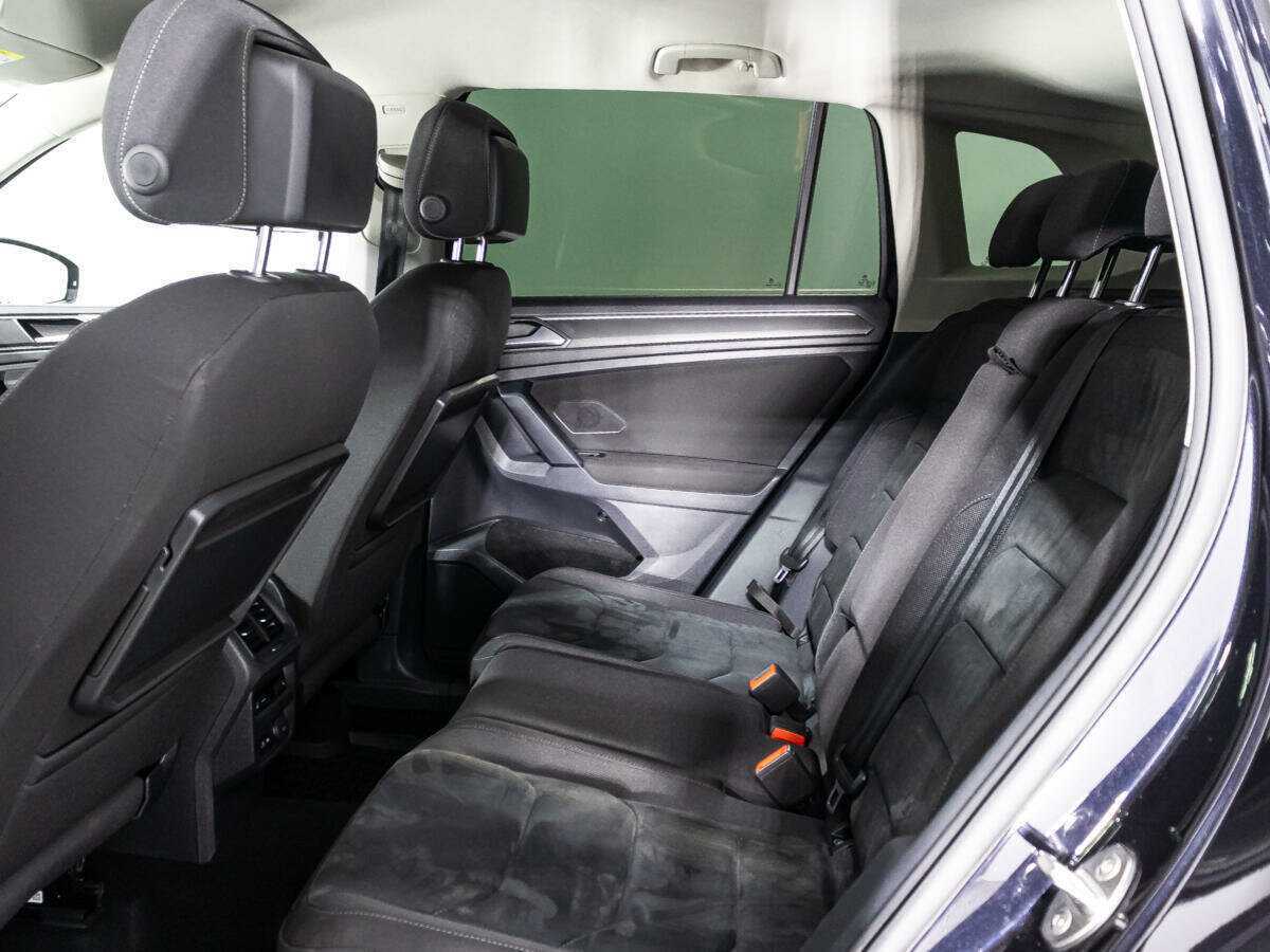 Volkswagen Tiguan, 2018 Фото №10