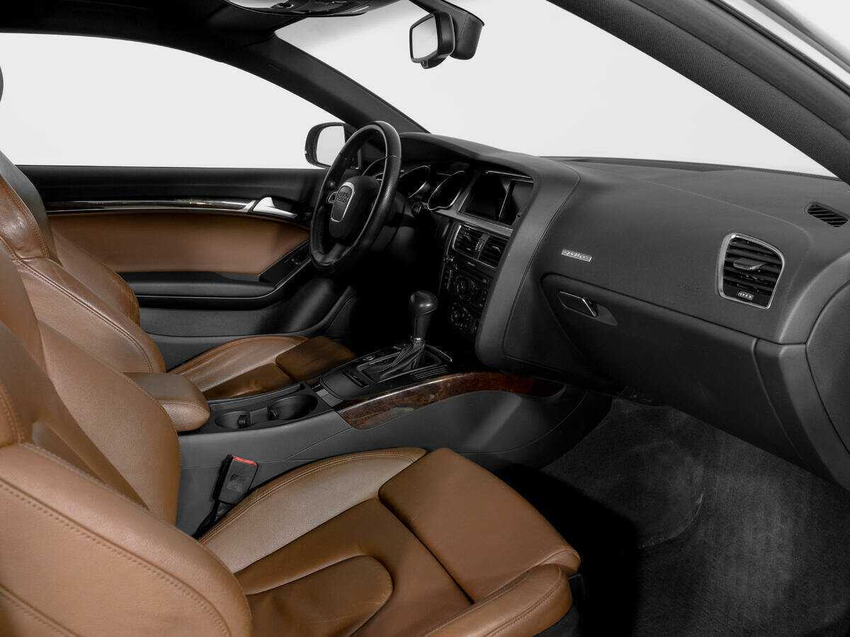 Audi A5, 2011 Фото №9