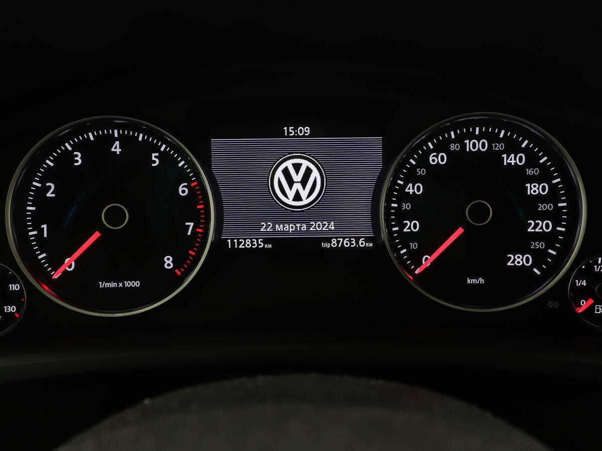 Volkswagen Touareg, 2015 Фото №13