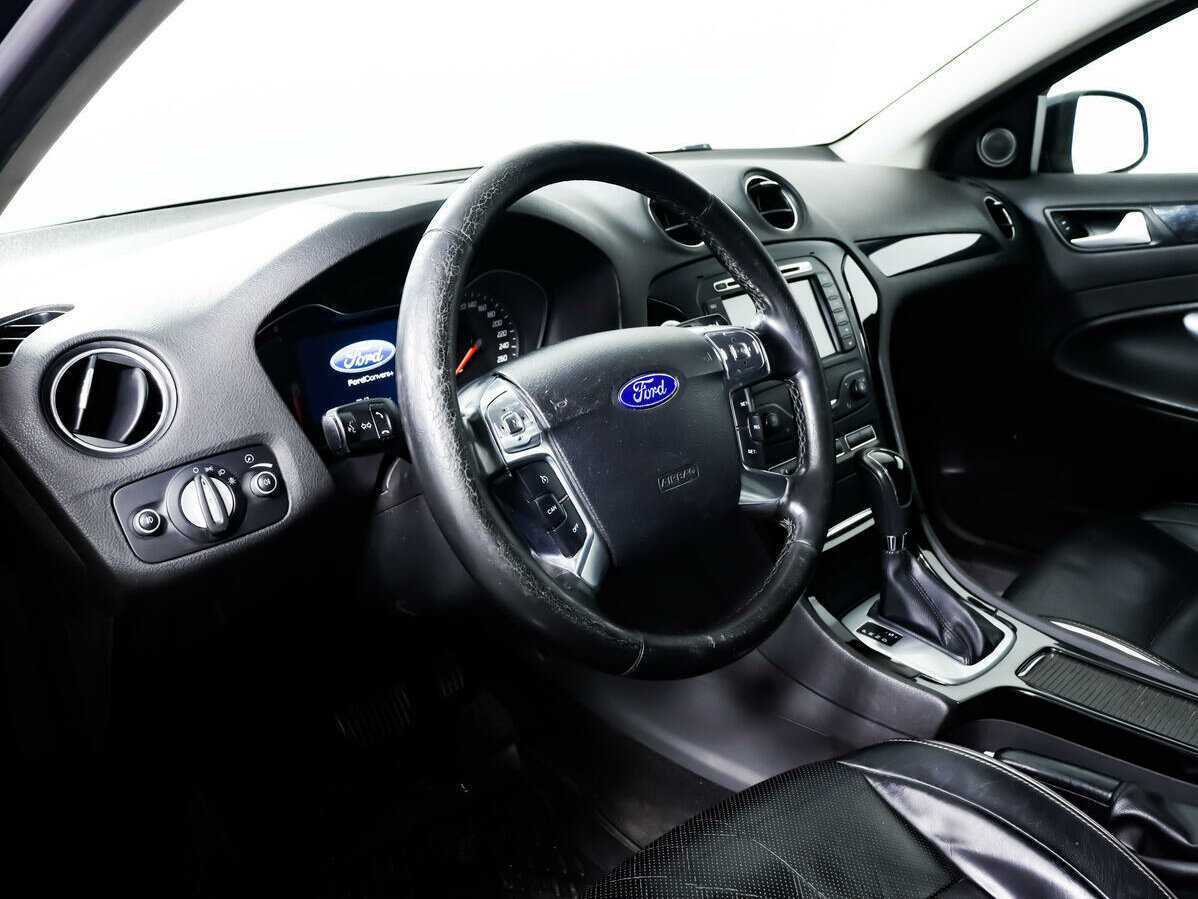 Ford Mondeo, 2011 Фото №13