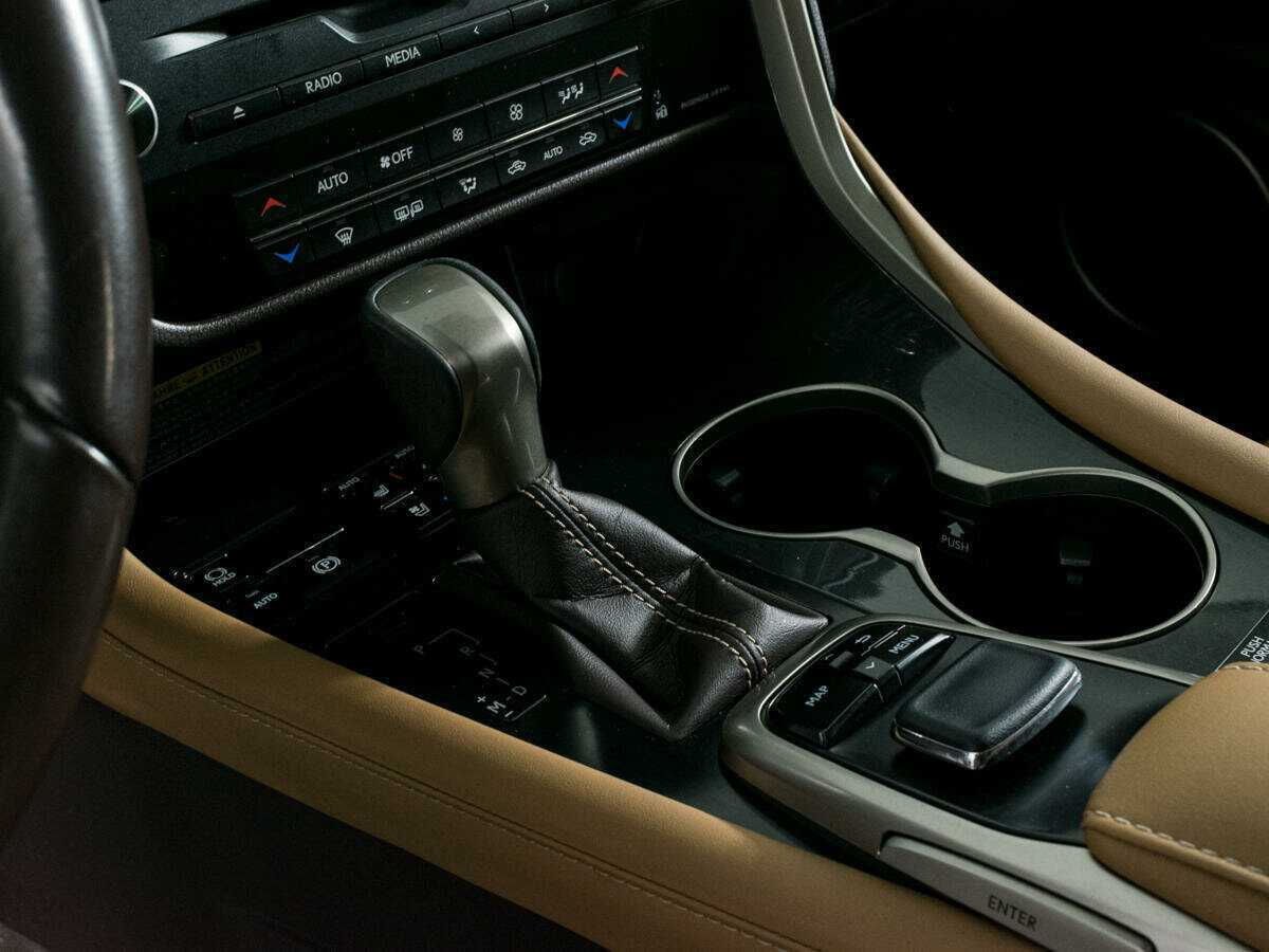 Lexus RX 200t, 2017 Фото №17