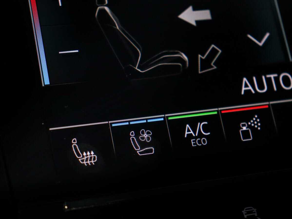 Audi e-tron 55, 2020 Фото №14