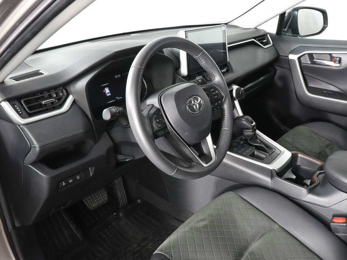 Toyota RAV4, 2023 Фото №9